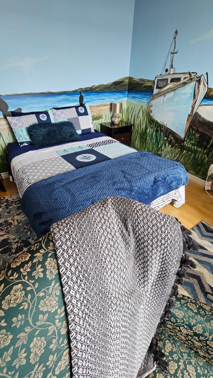 Bed, Decorative detail, Bedroom