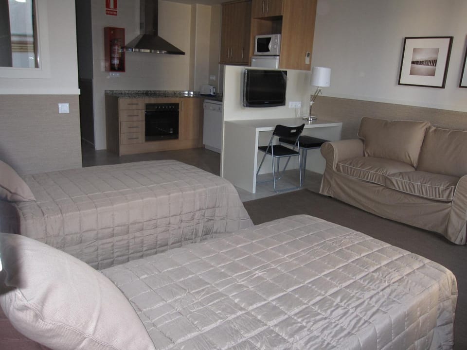 Bed, Photo of the whole room