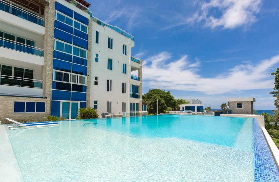 Suites at Grand Laguna Beach by Calisto Stays Apartment in Sosua