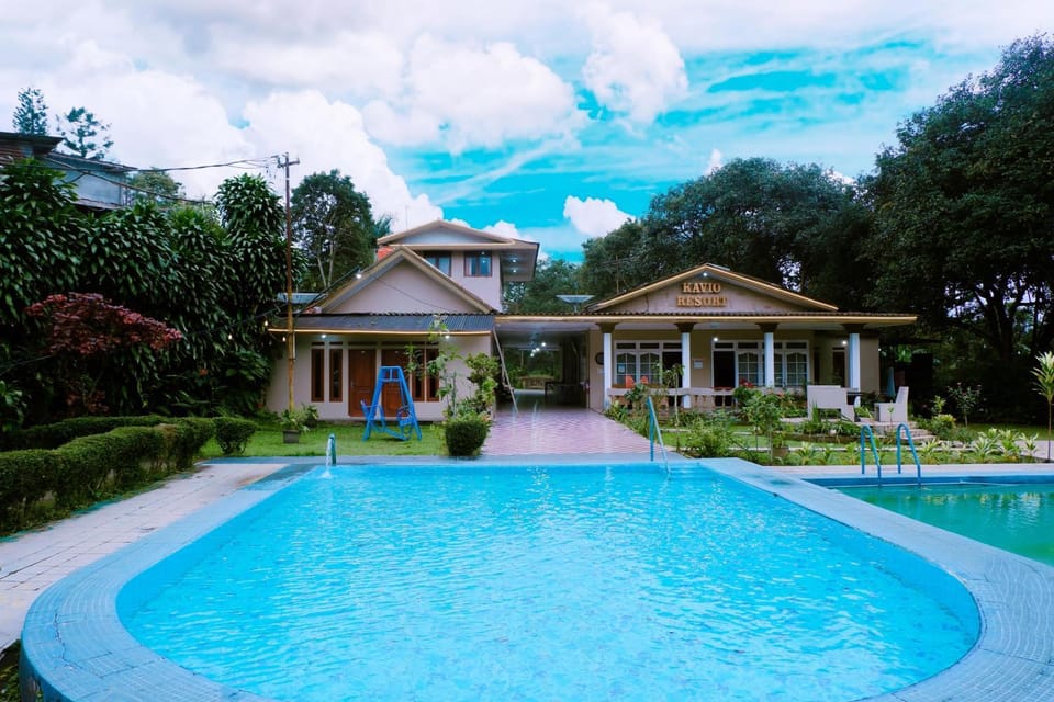 Swimming pool, Swimming pool