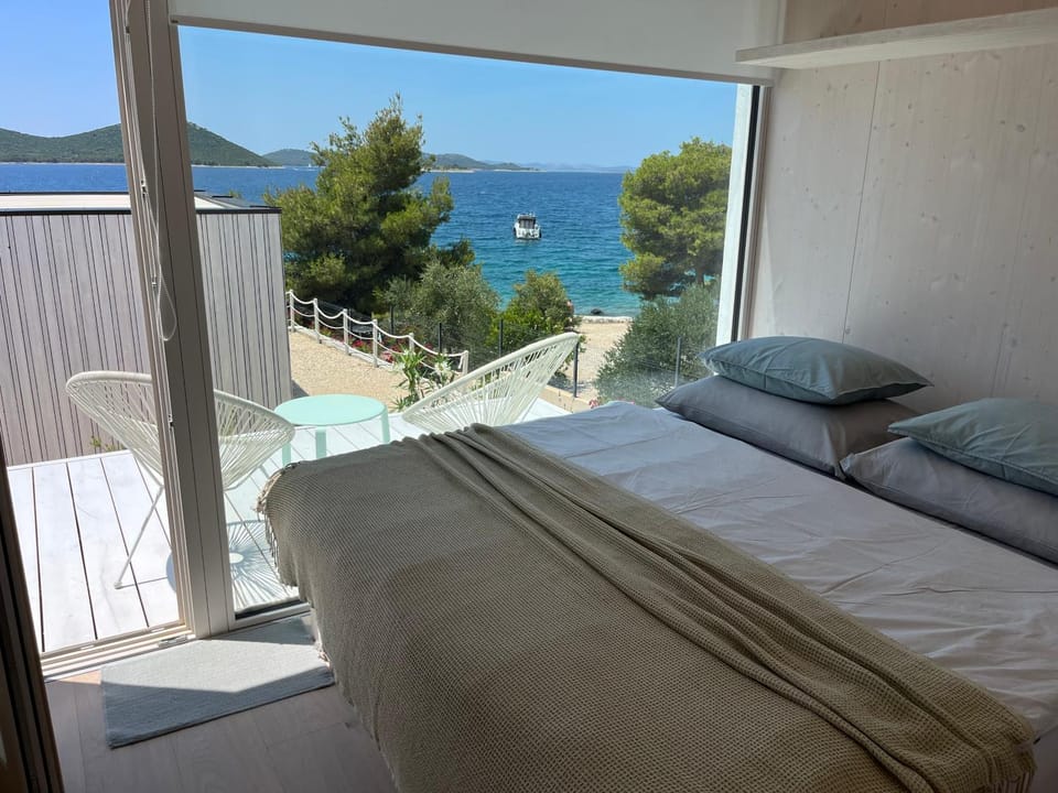 Seating area, Bedroom, Sea view
