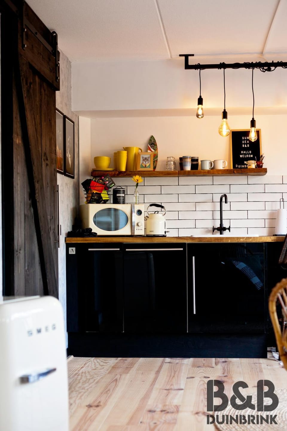 Day, Kitchen or kitchenette