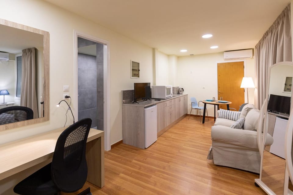 Athens Kyniska Studio Apartment in Athens