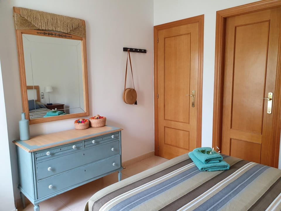 Fantastico bajo con Jardin en Playa de Canet Apartment in Valencian Community