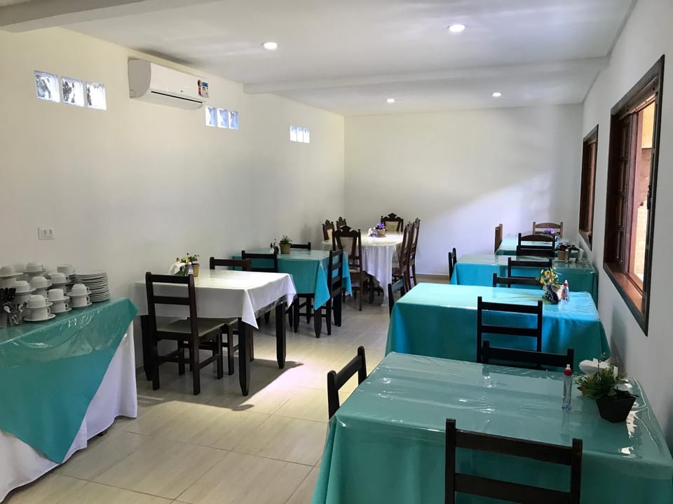 Restaurant/places to eat, Dining area
