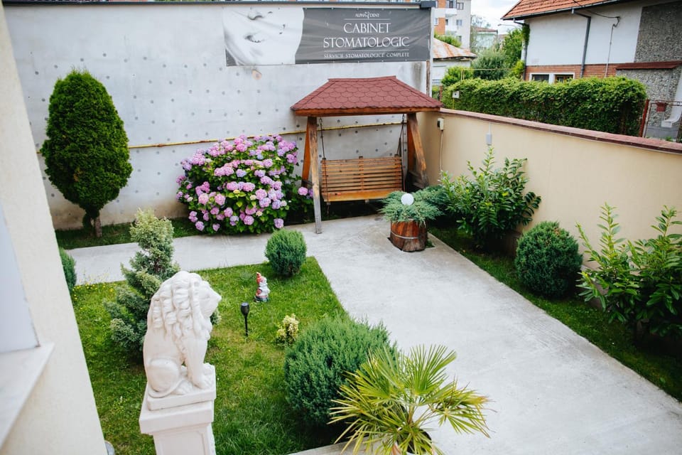 Facade/entrance, Garden