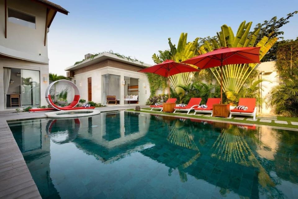 Villa Miro - Luxury, 3 Bed, Central Seminyak Villa in North Kuta