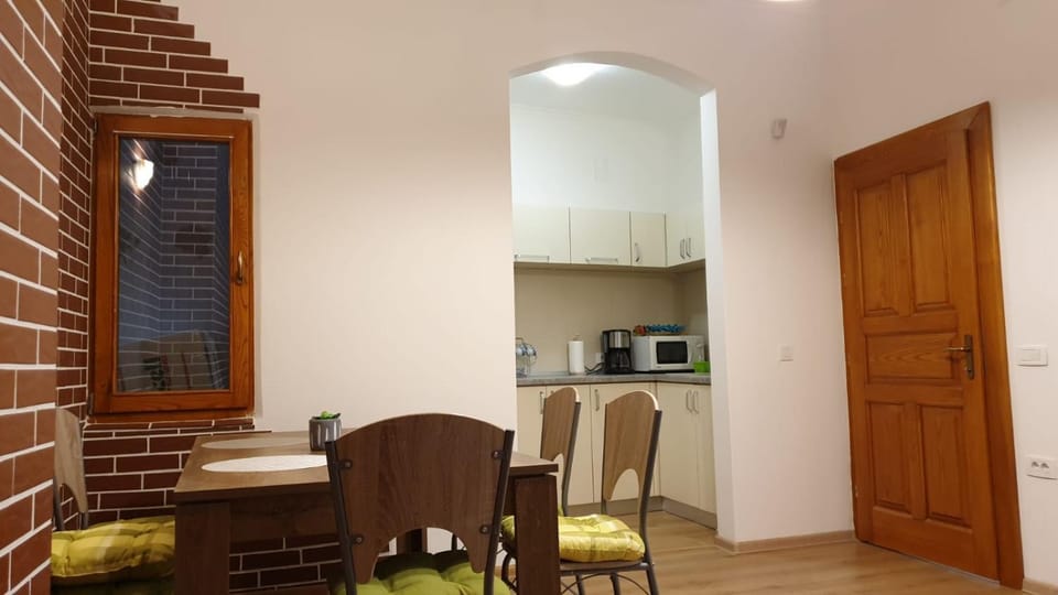 A piece of history in Moscovitz Palace Apartment in Hungary