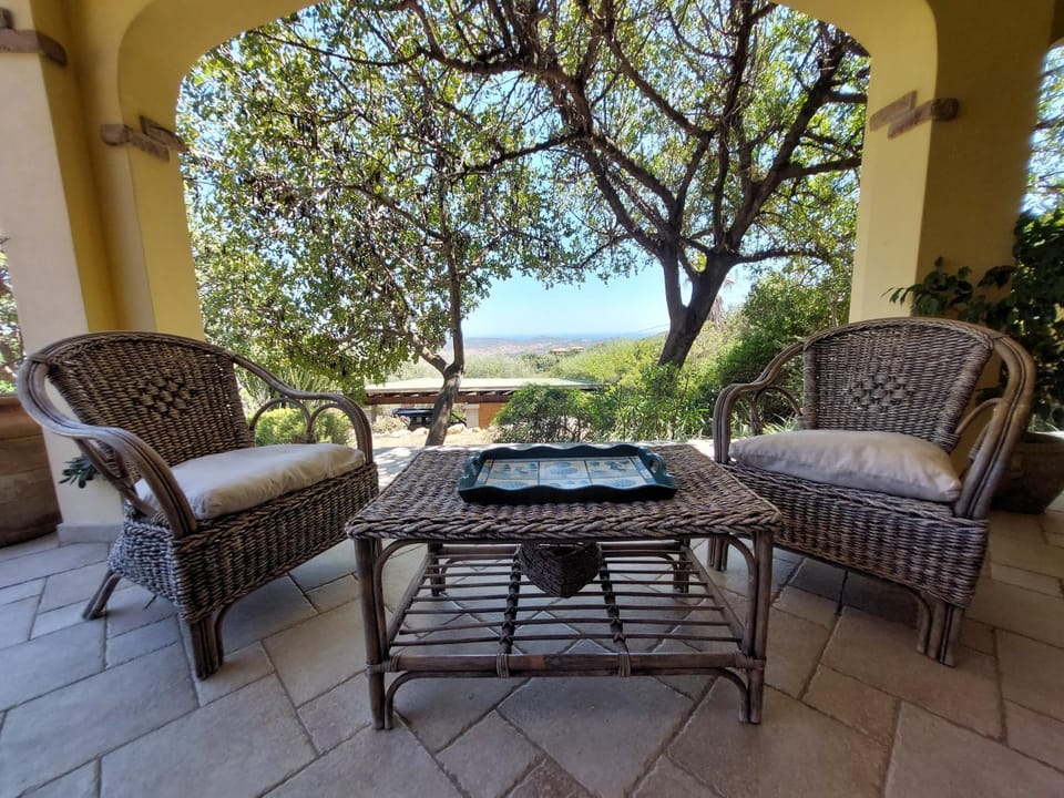 Patio, Natural landscape, Garden, View (from property/room), Balcony/Terrace, Garden view, Sea view