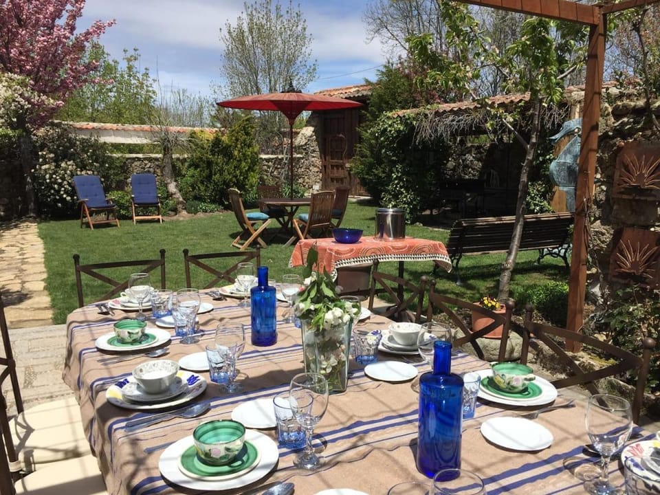 BBQ facilities, Garden