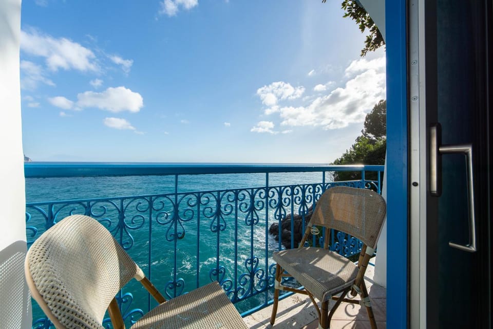 Natural landscape, View (from property/room), Landmark view, Sea view