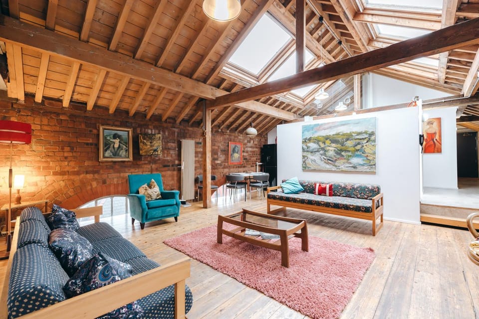 Living room, Seating area