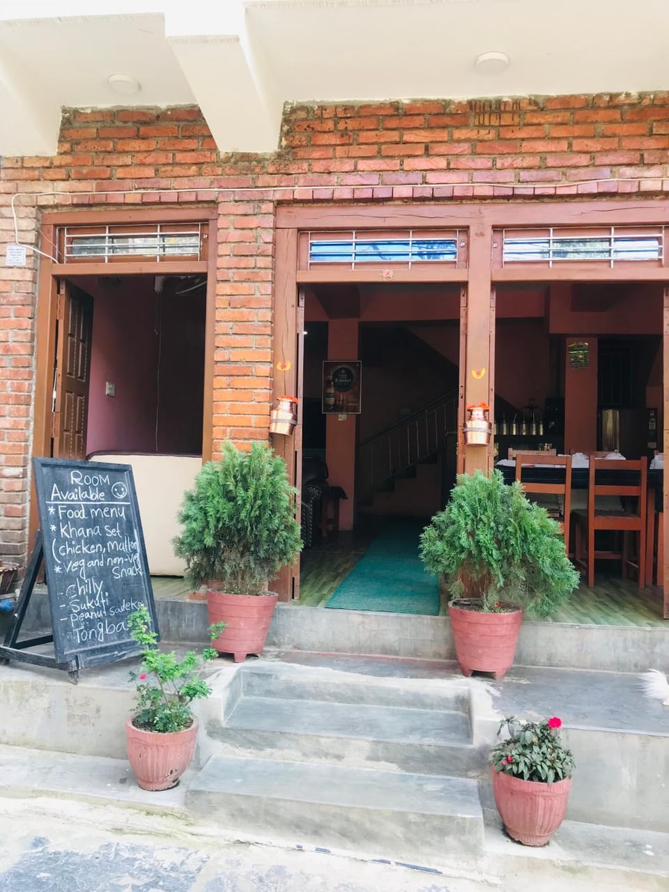 Facade/entrance