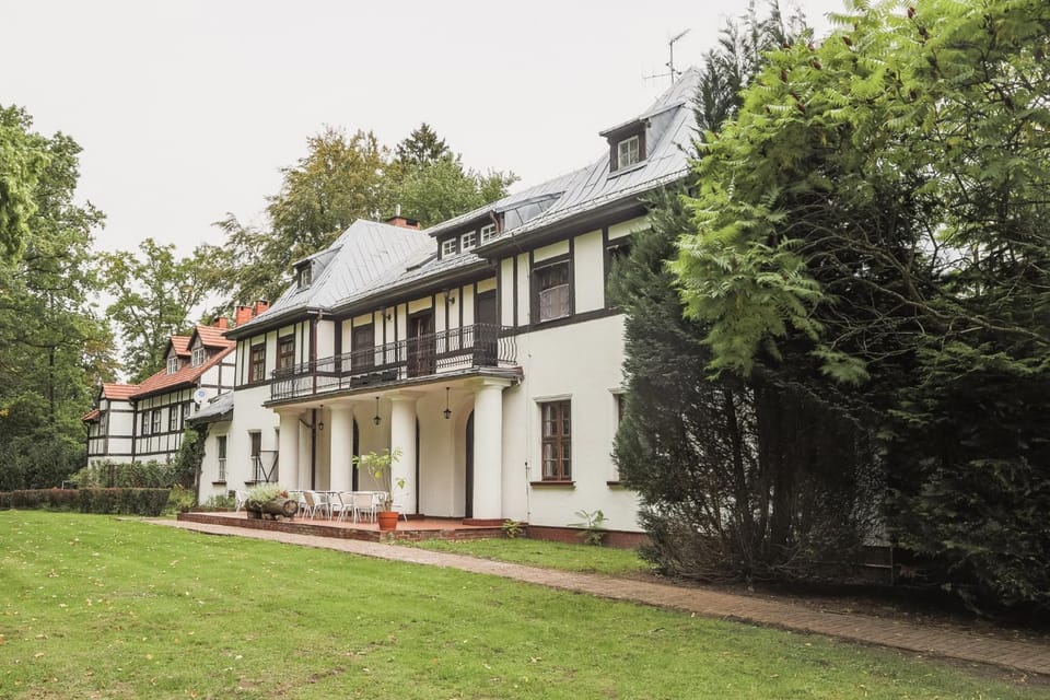 Dworek Osiecki Bed and Breakfast in West Pomeranian Voivodeship, Poland
