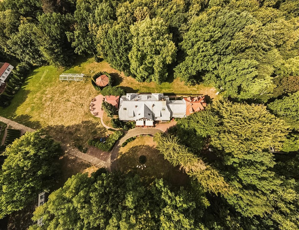 Dworek Osiecki Bed and Breakfast in West Pomeranian Voivodeship, Poland