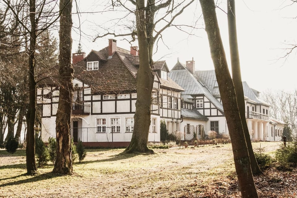 Dworek Osiecki Bed and Breakfast in West Pomeranian Voivodeship, Poland