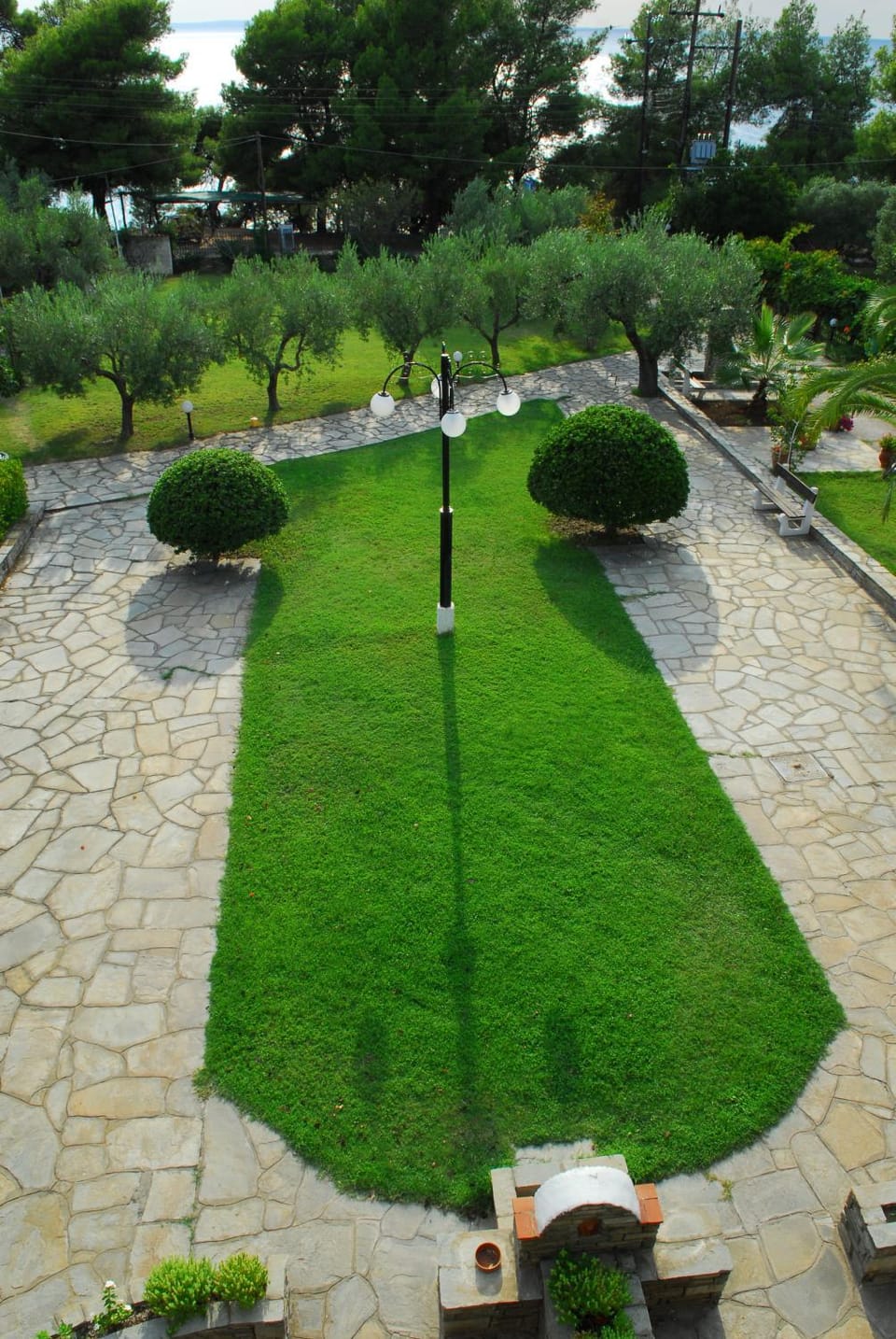 Day, Garden