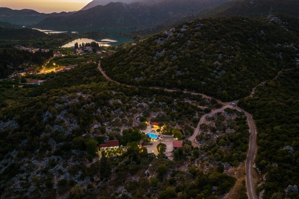 Nearby landmark, Day, Natural landscape, Bird's eye view, Lake view, Sunrise, Sunset