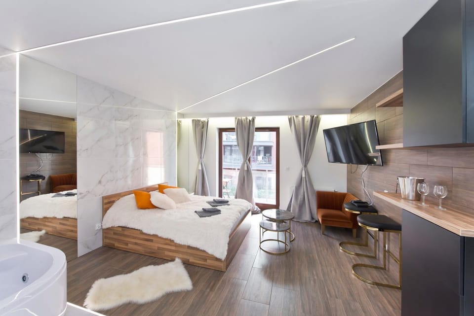 YOURAPART Chmielna Park Exclusive z Wanna wolnostojaca lub Jacuzzi Apartment in Gdansk