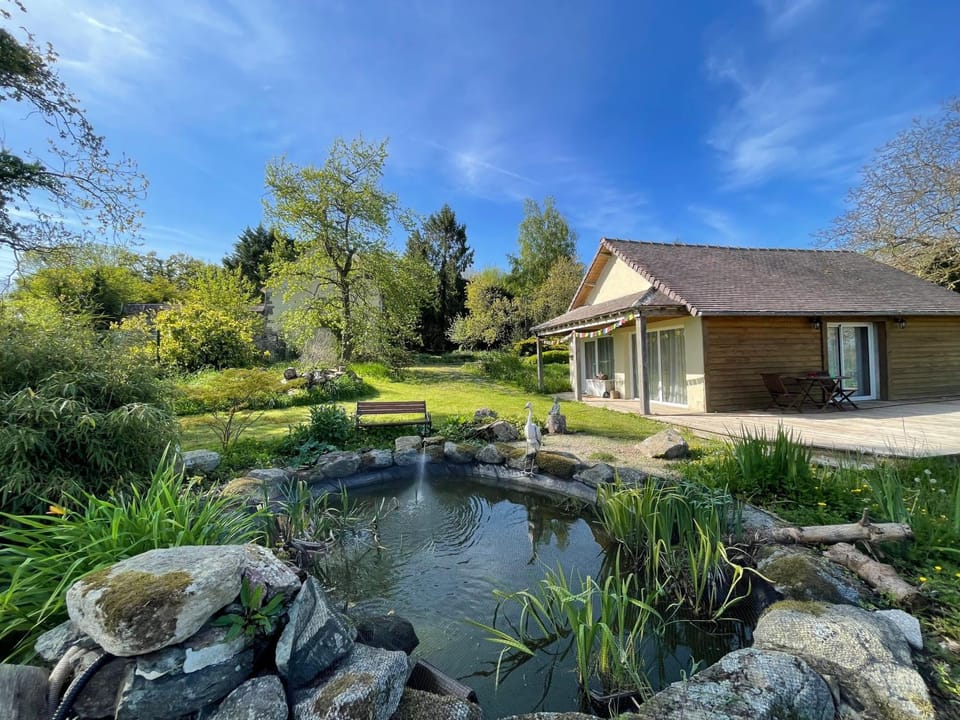 Property building, Natural landscape, Garden, Garden view