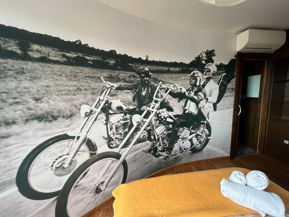 Other, Photo of the whole room