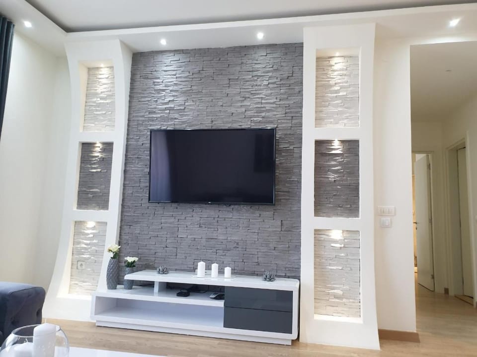 Communal lounge/ TV room, TV and multimedia