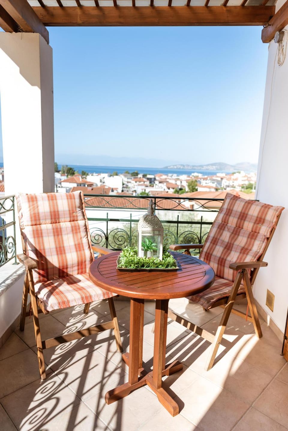 Balcony/Terrace, Beach, City view, Sea view