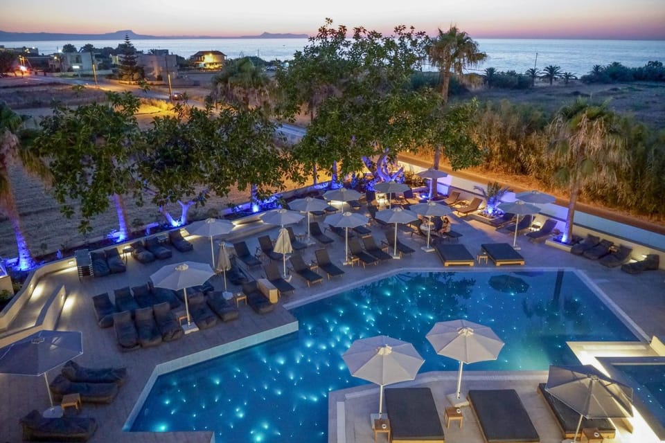 Pool view, Sea view, Swimming pool, Swimming pool, Sunset