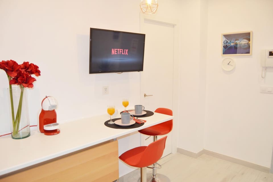Communal lounge/ TV room, Kitchen or kitchenette