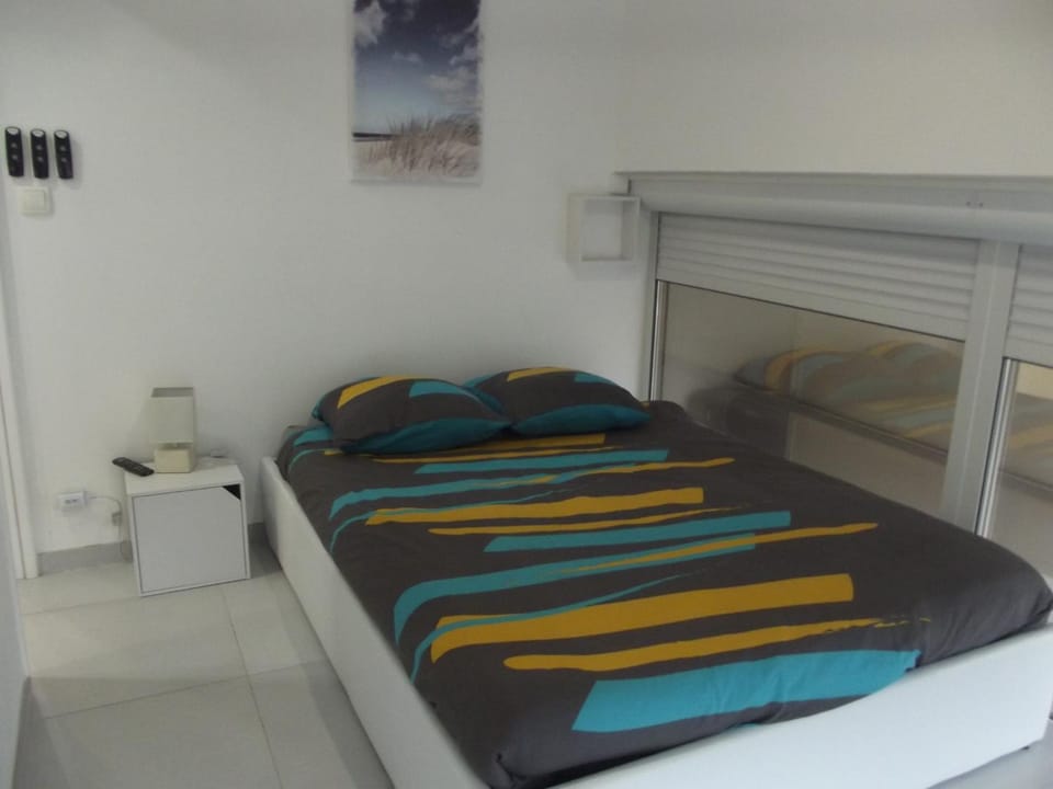 P2 CABINE - LA GRANDE-MOTTE Cabin in La Grande-Motte