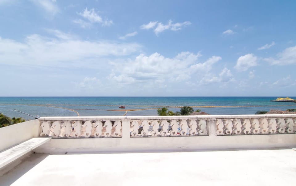 Beachfront 2BR Condo in Playa I Steps to 5th Ave! Apartment in Playa del Carmen