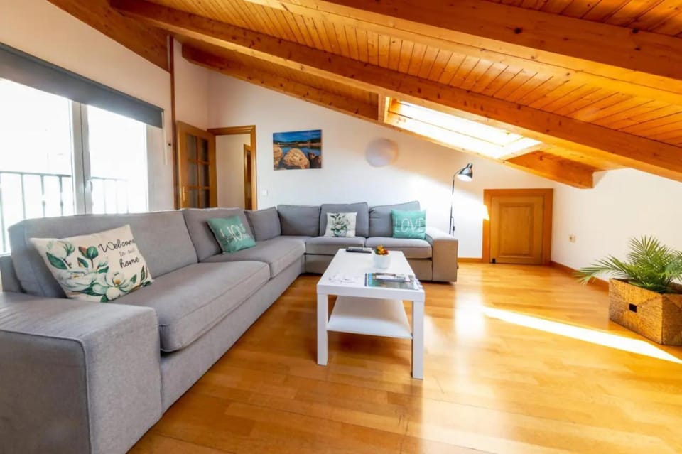 Renovado - Ático Plaza Herradores, céntrico y wifi Apartment in Soria