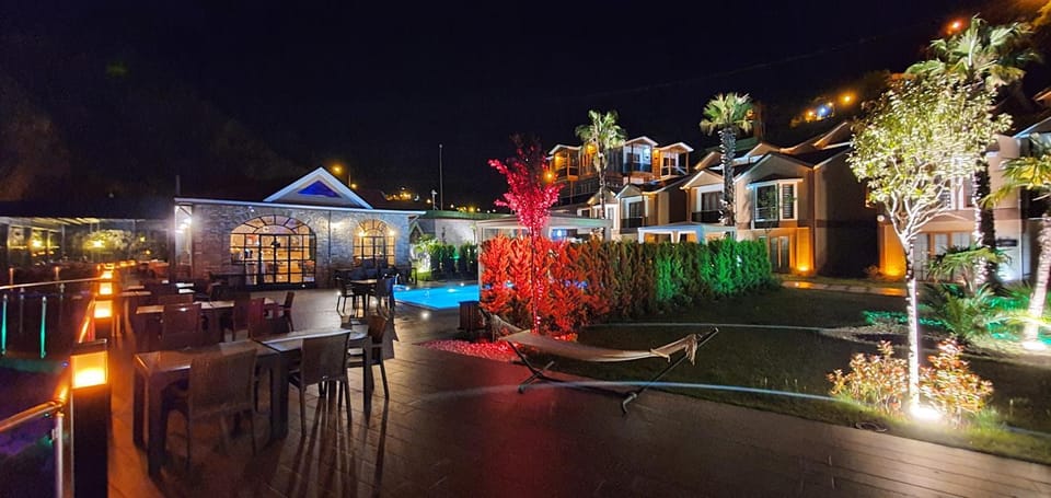 Property building, Night, Garden, Garden view, Pool view, Swimming pool