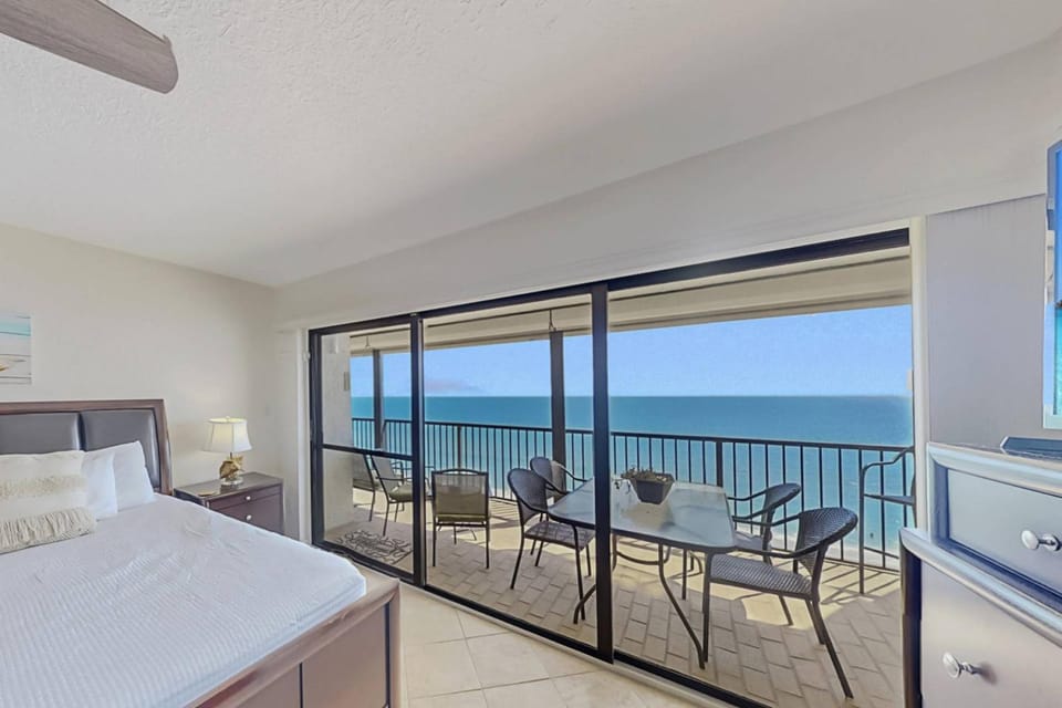 1-1007 - Ocean Sands House in Redington Beach