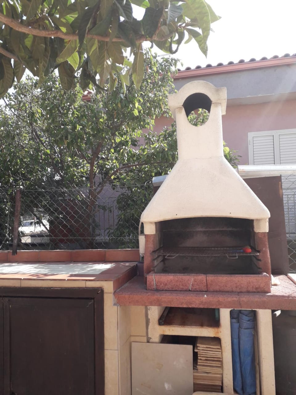 BBQ facilities, BBQ facilities