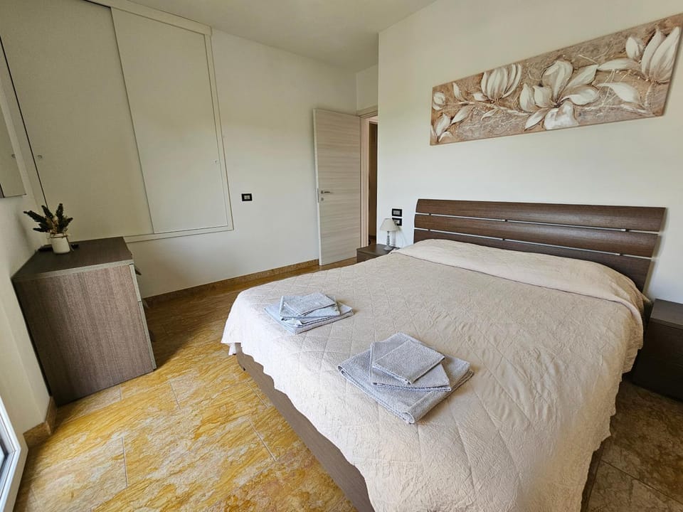 Bed, wardrobe