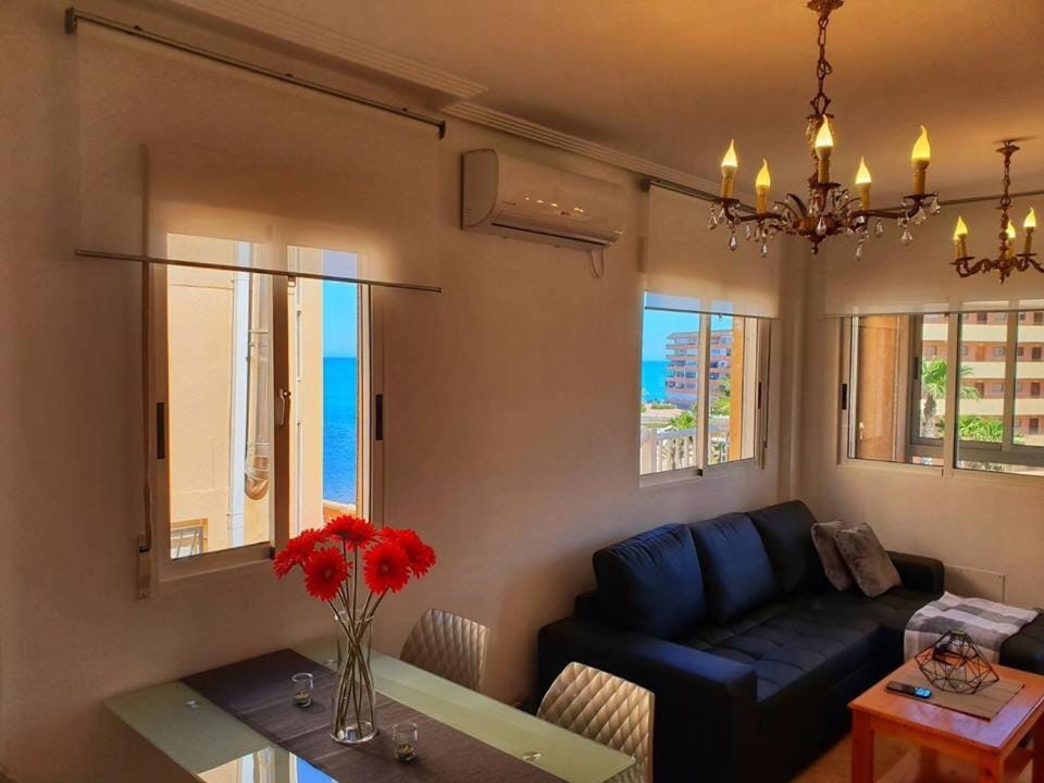 Living room, Photo of the whole room, Seating area