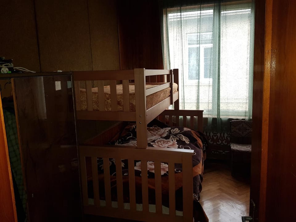 bunk bed