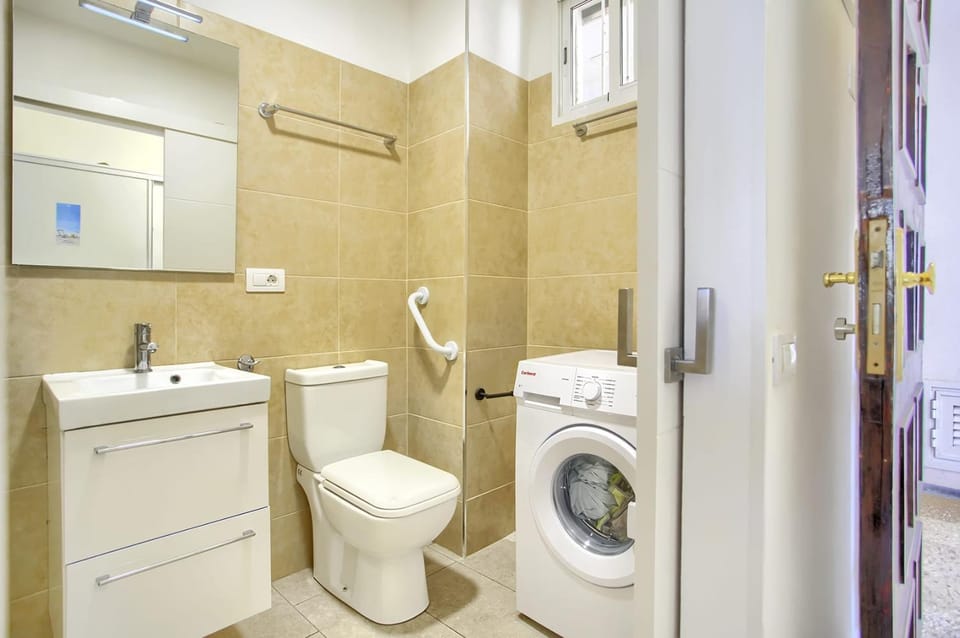 Studio Eldorado in Playa de Las Americas near the beach Apartment in Playa de las Americas