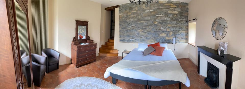 Les Tilleuls Bed and Breakfast in Occitanie