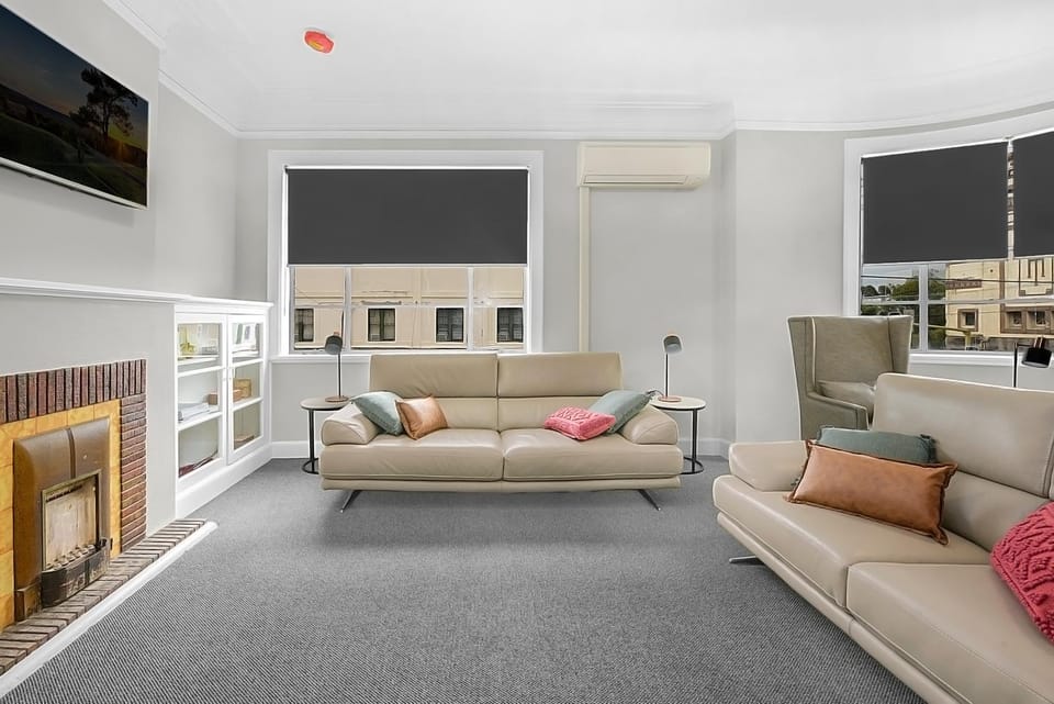 Communal lounge/ TV room
