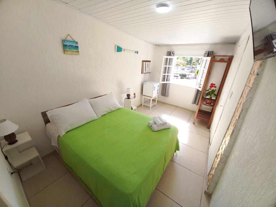 Bed, Photo of the whole room, Bedroom, Breakfast, air conditioner