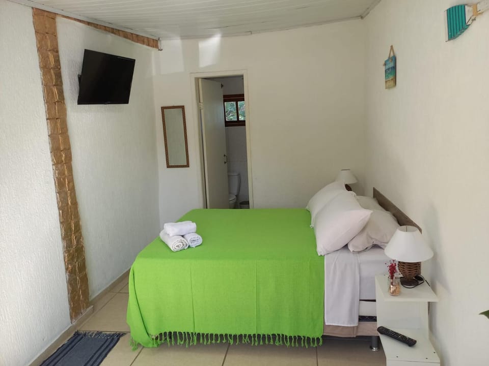 Bed, Photo of the whole room, Bedroom, Breakfast, air conditioner