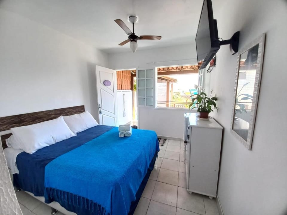 Bed, TV and multimedia, Photo of the whole room, Breakfast, fireplace, air conditioner