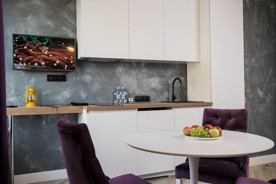 Communal lounge/ TV room, Kitchen or kitchenette, Photo of the whole room