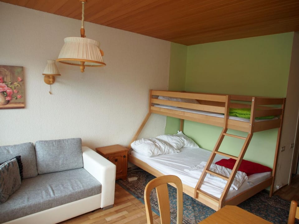 bunk bed