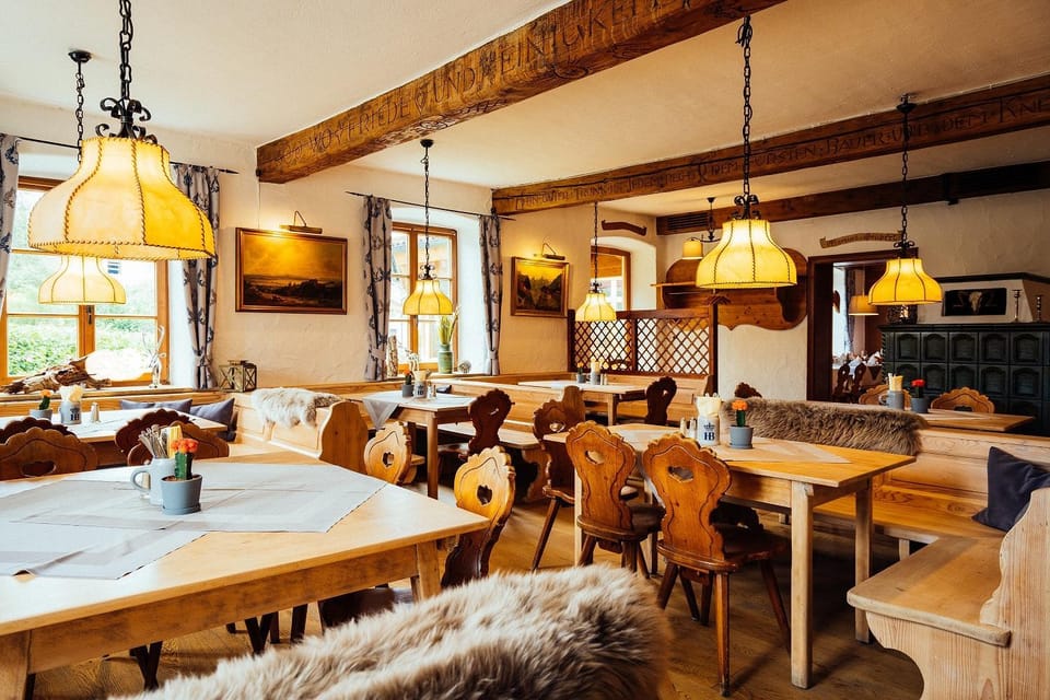 Restaurant/places to eat, Restaurant/places to eat