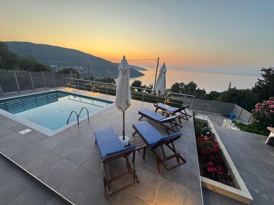 Natural landscape, View (from property/room), Sea view, Swimming pool, Sunset
