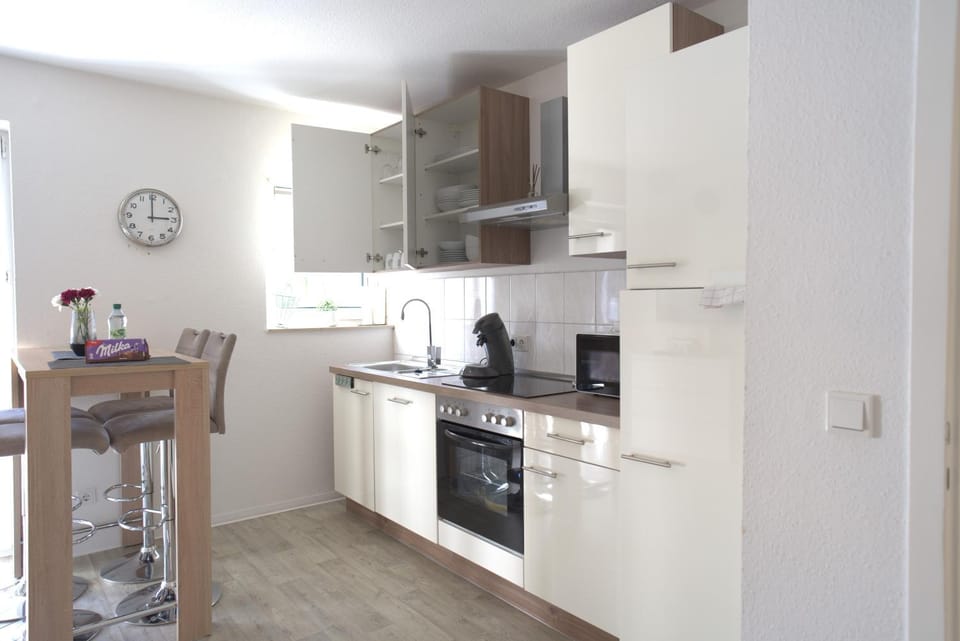Kitchen or kitchenette, Dining area, dishwasher, oven, stove, kitchen