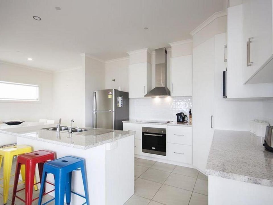 Agape Holiday Home with Pool table ,NBN Internet House in South Australia